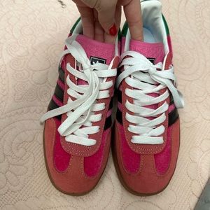 Never worn Gucci sneakers
